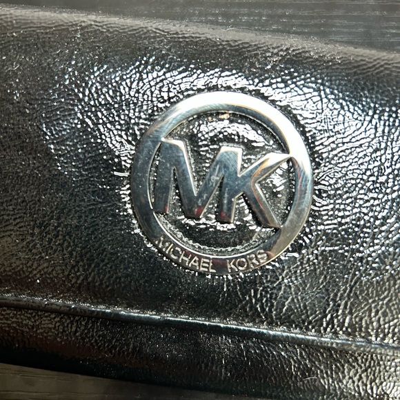 Michael Kors wallet - Picture 3 of 7